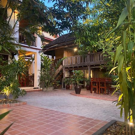Golden Sun Boutique Hotel Luang Prabang Exterior photo
