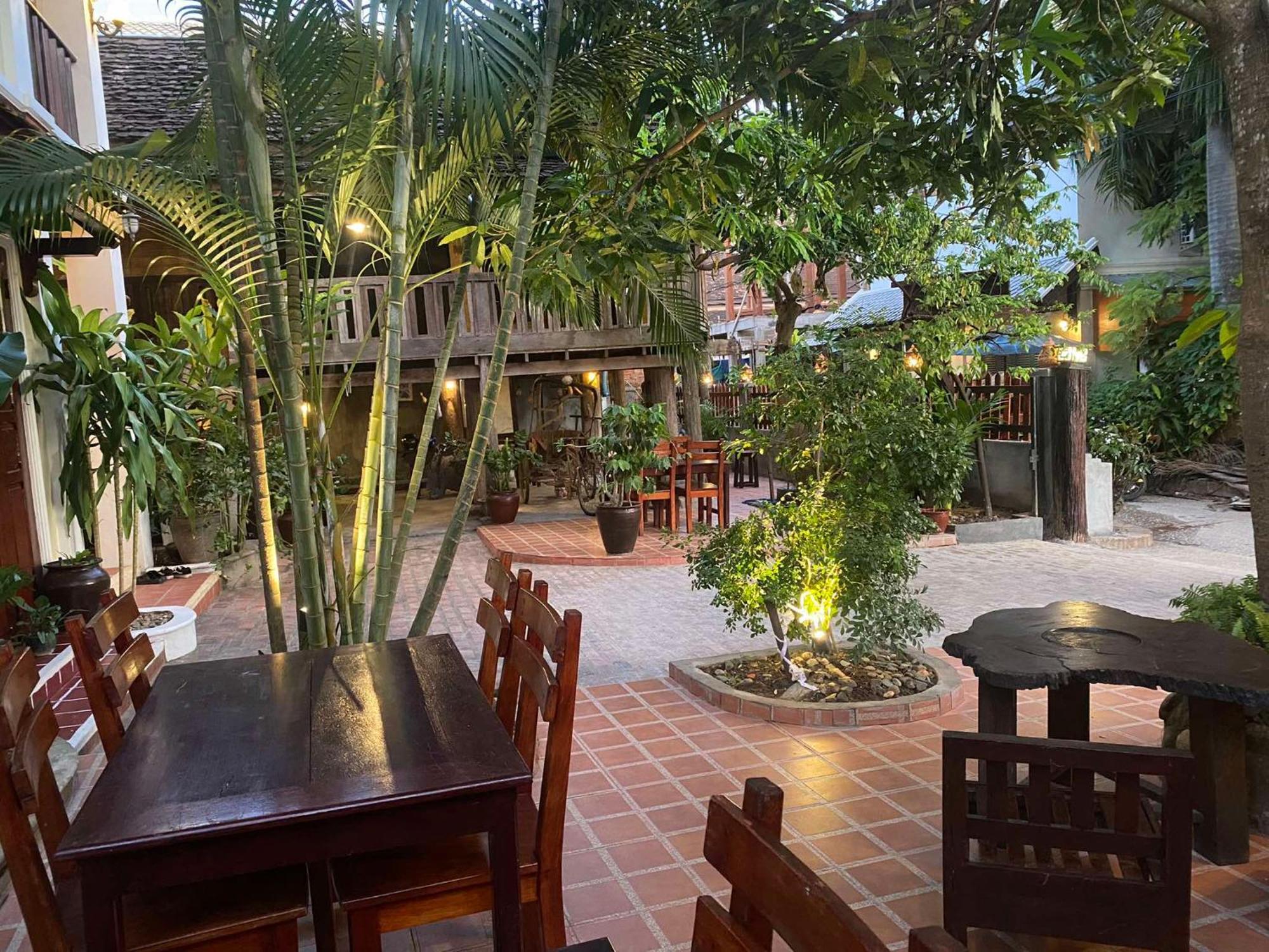 Golden Sun Boutique Hotel Luang Prabang Exterior photo