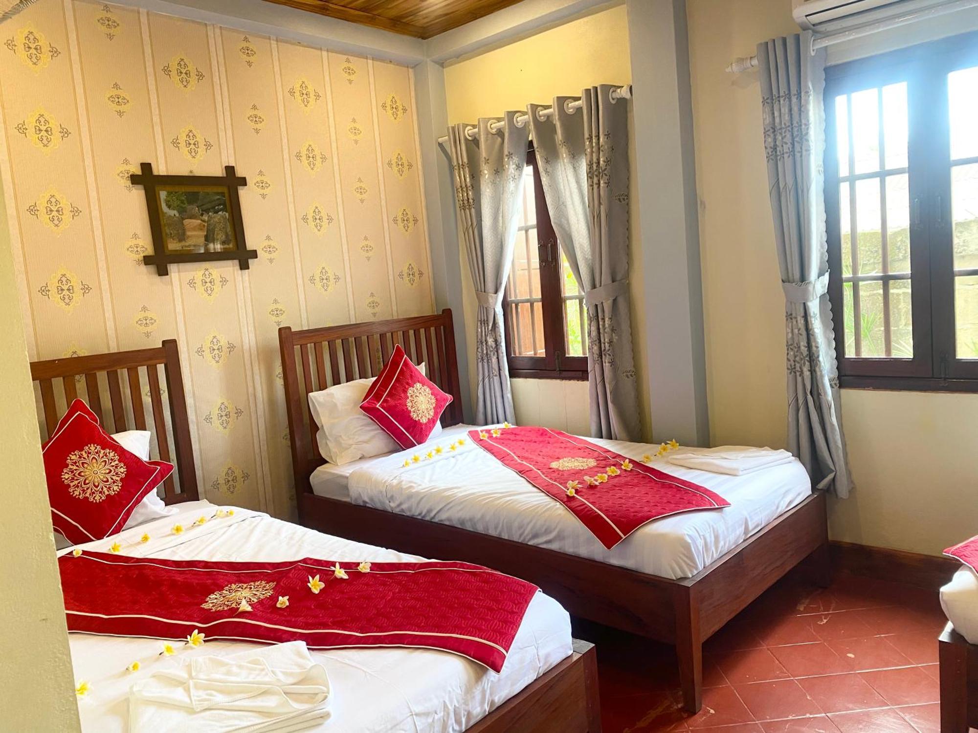 Golden Sun Boutique Hotel Luang Prabang Exterior photo
