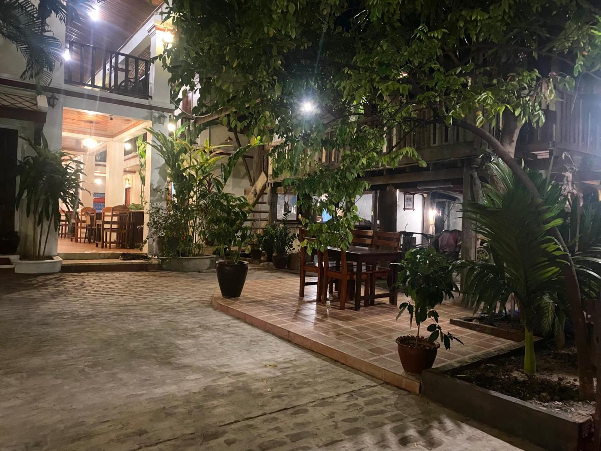 Golden Sun Boutique Hotel Luang Prabang Exterior photo