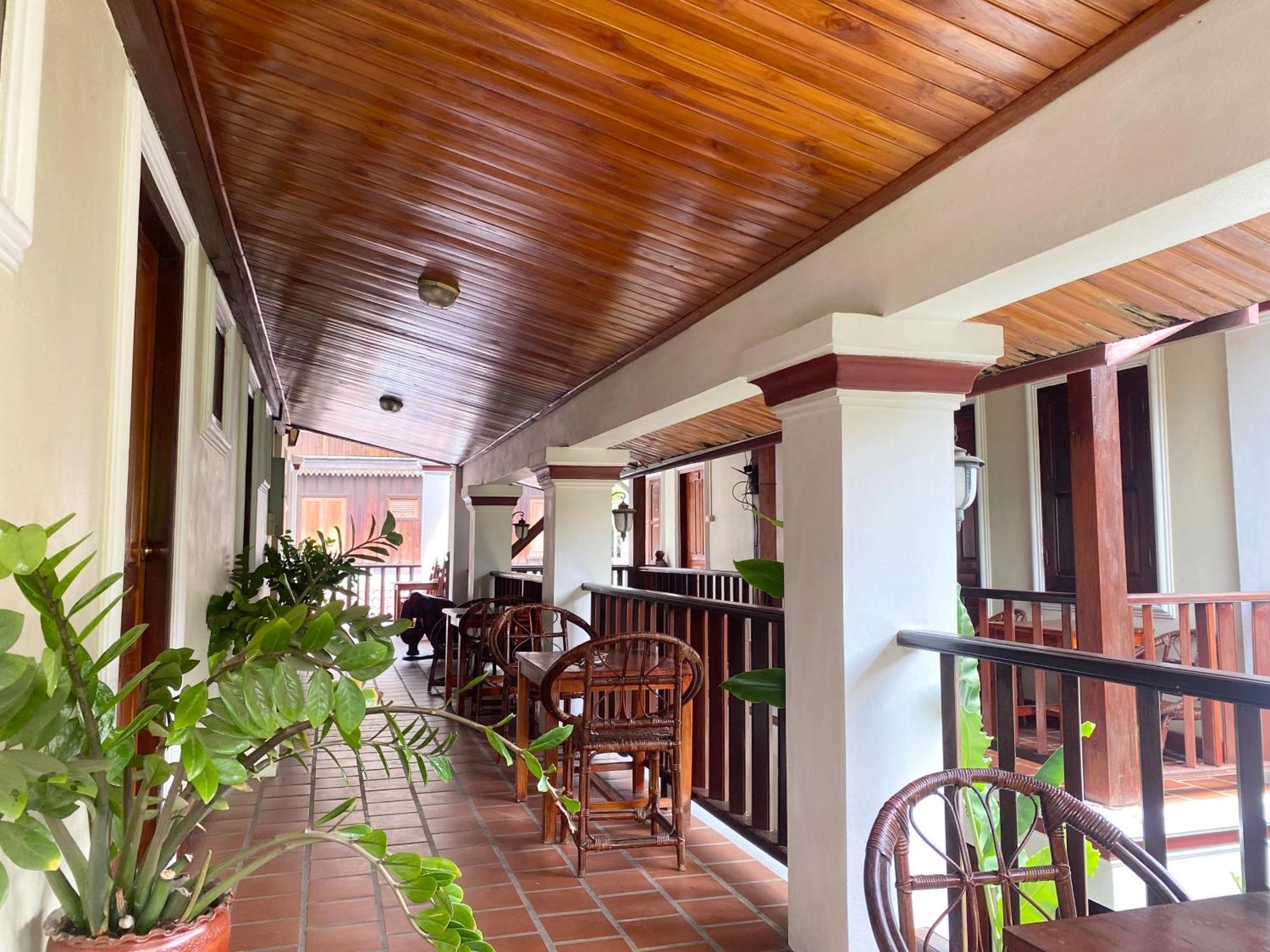 Golden Sun Boutique Hotel Luang Prabang Exterior photo
