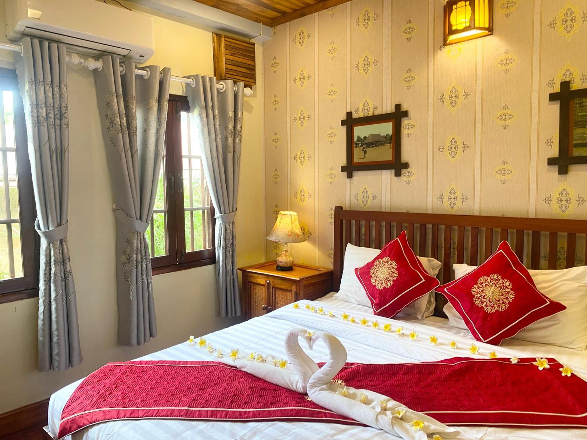 Golden Sun Boutique Hotel Luang Prabang Exterior photo