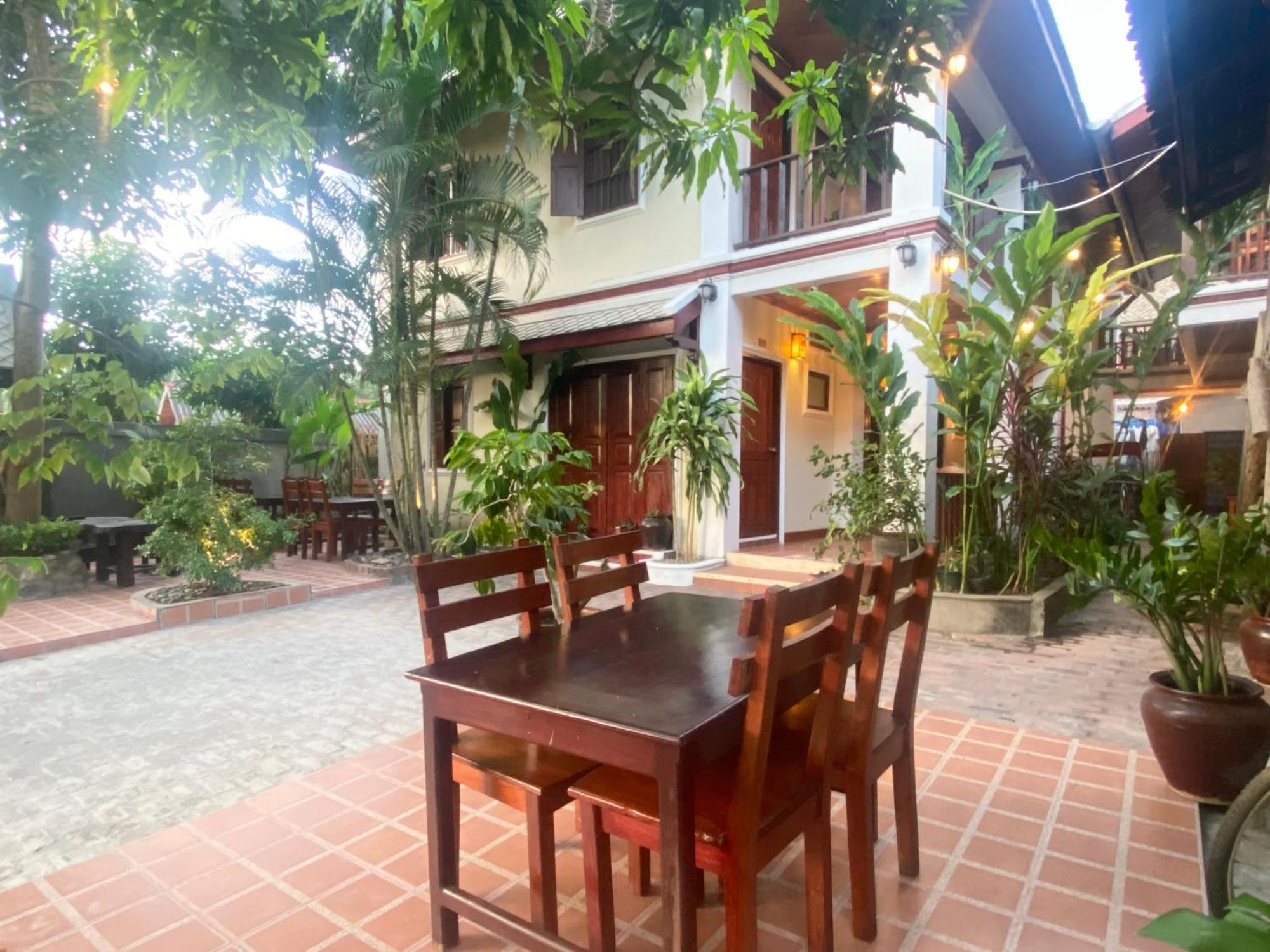 Golden Sun Boutique Hotel Luang Prabang Exterior photo