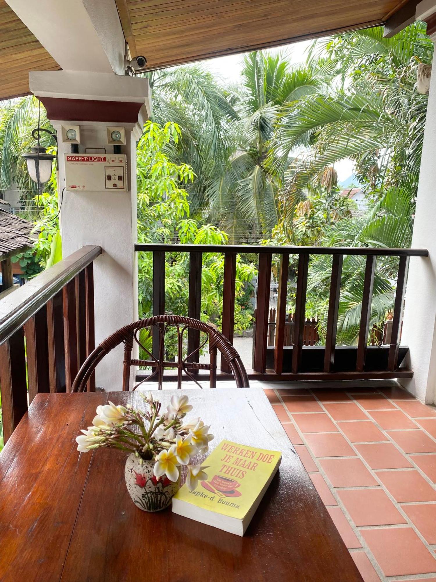 Golden Sun Boutique Hotel Luang Prabang Exterior photo