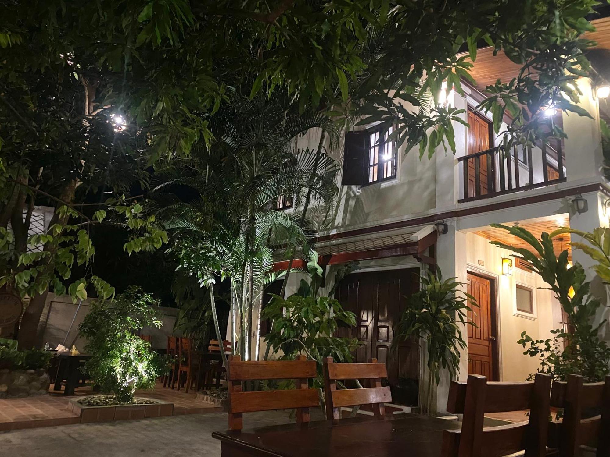 Golden Sun Boutique Hotel Luang Prabang Exterior photo