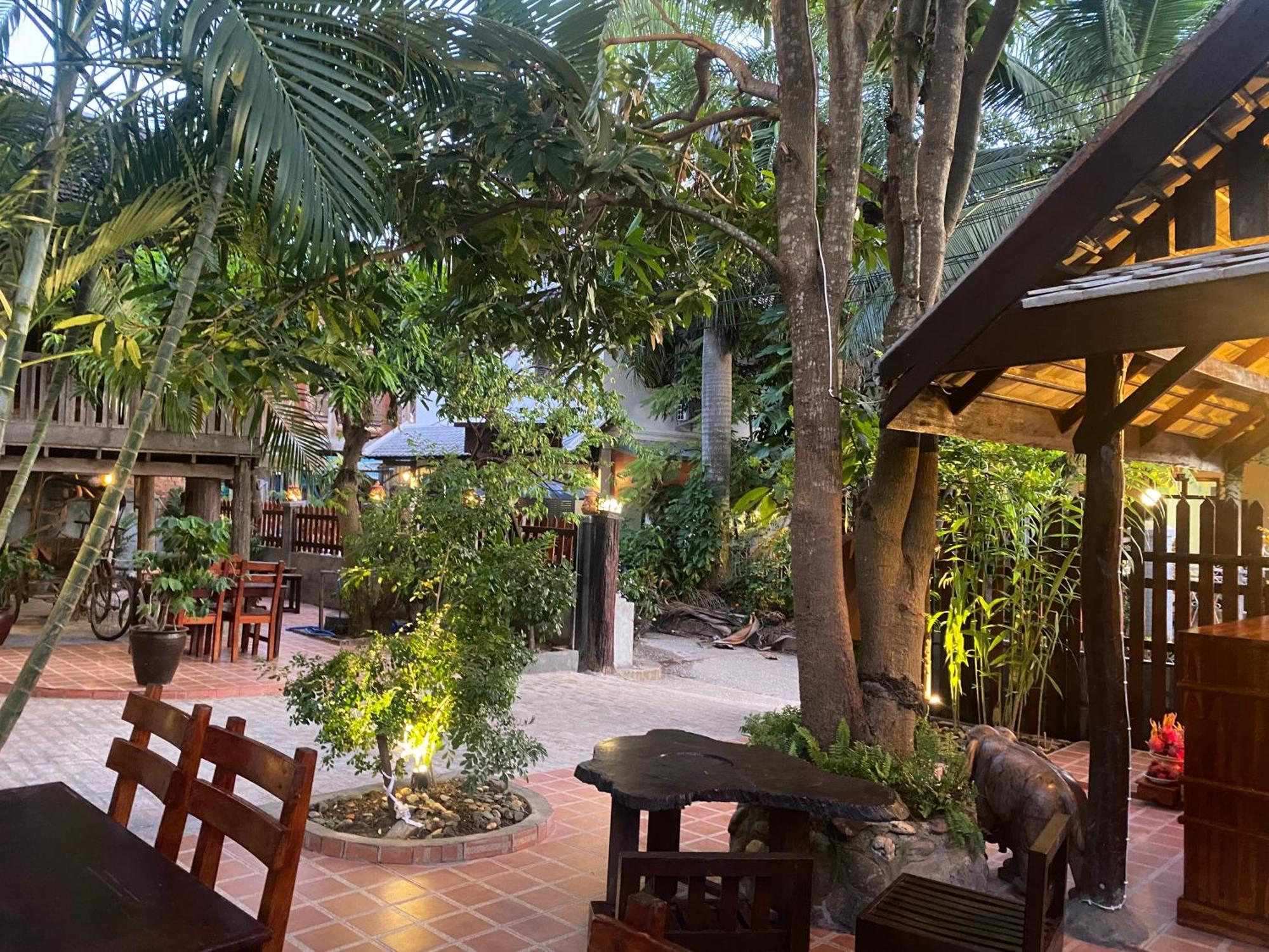Golden Sun Boutique Hotel Luang Prabang Exterior photo